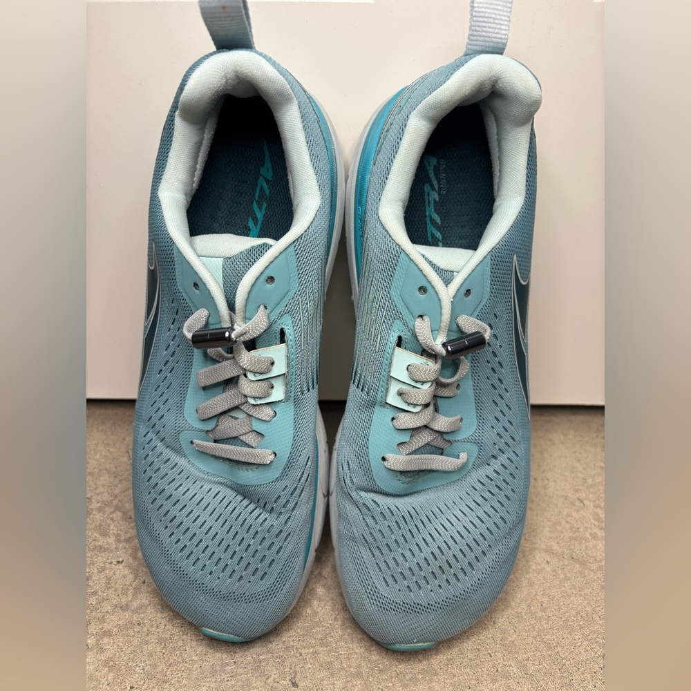 Altra Running Women's Teal Sneakers size 9.5
